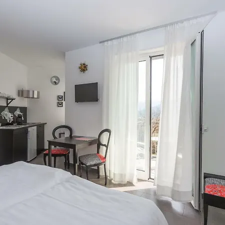 Minerva Lejlighedshotel Lavena Ponte Tresa